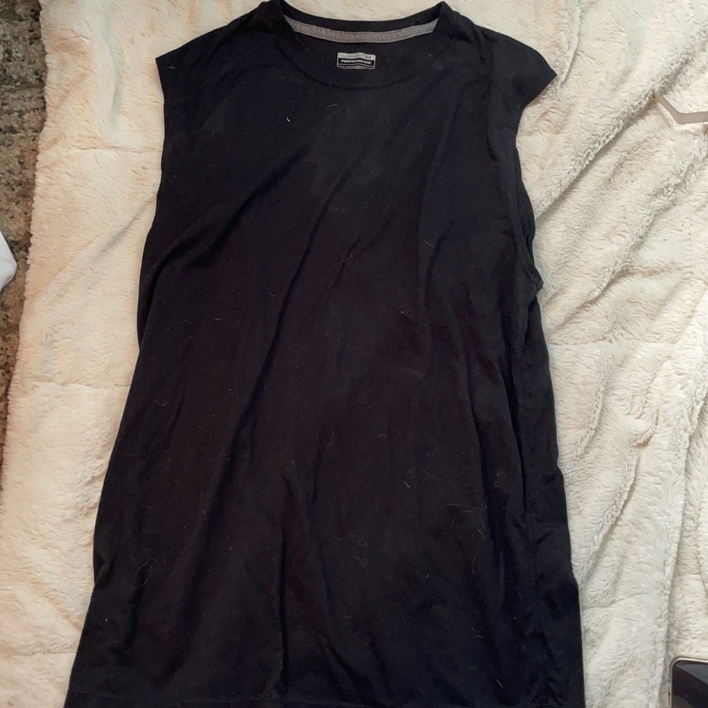 Men’s sleeveless black tee. Size large